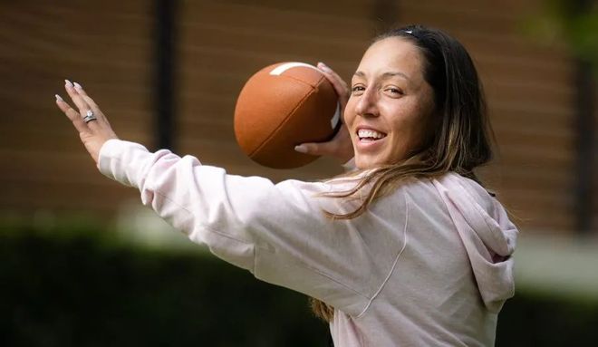 同支撑着他 同支撑着他