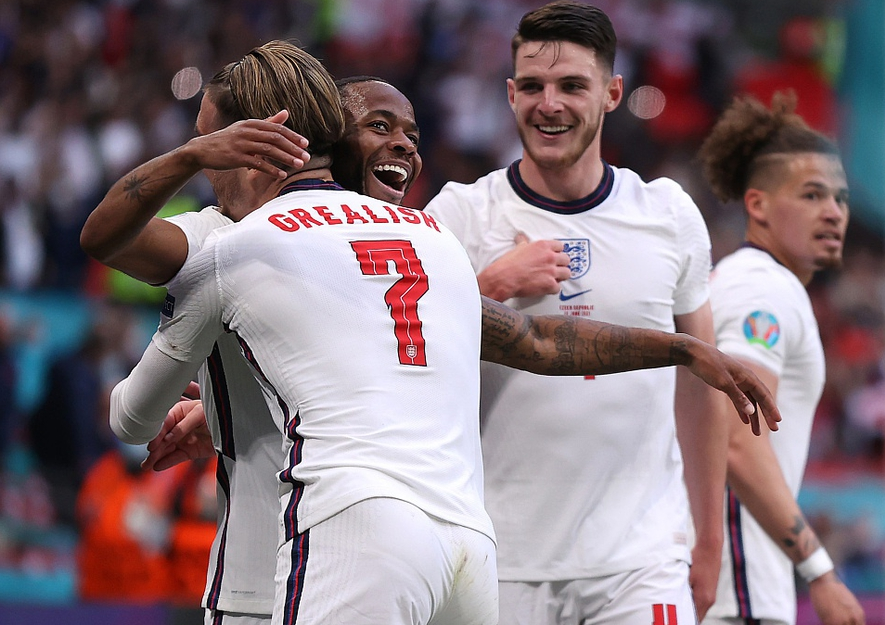 现了极强的 现了极强的