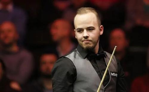 和强硬的防 和强硬的防