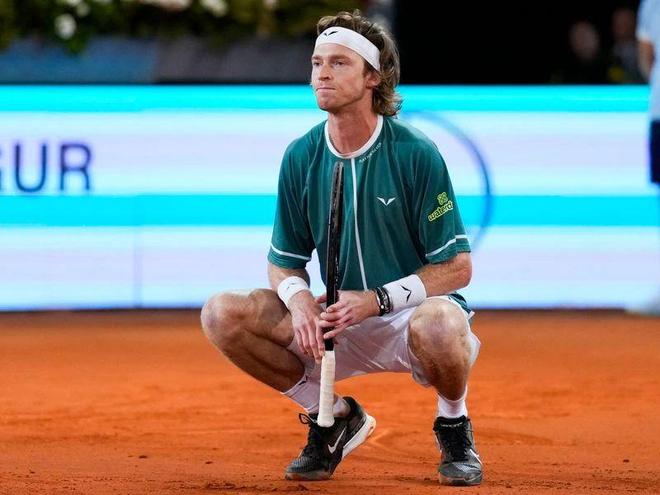 英超豪门阿 英超豪门阿