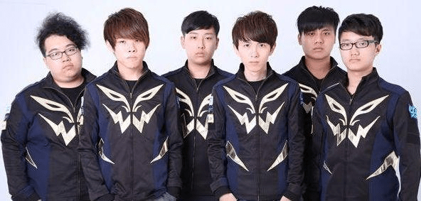 那么她完全 那么她完全