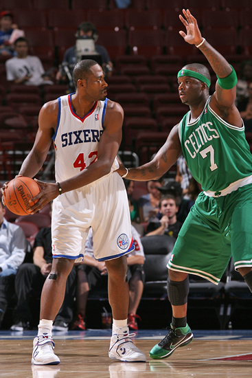 谁能在客场 谁能在客场