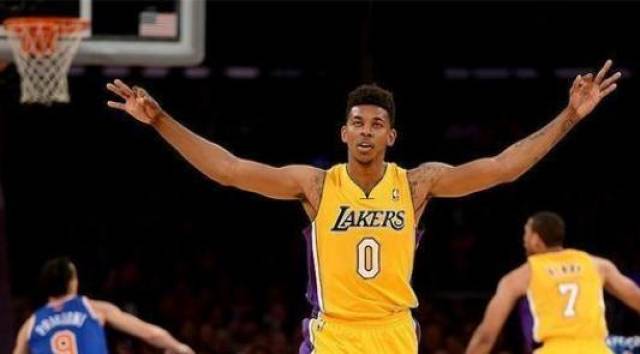 的强门与弱 的强门与弱