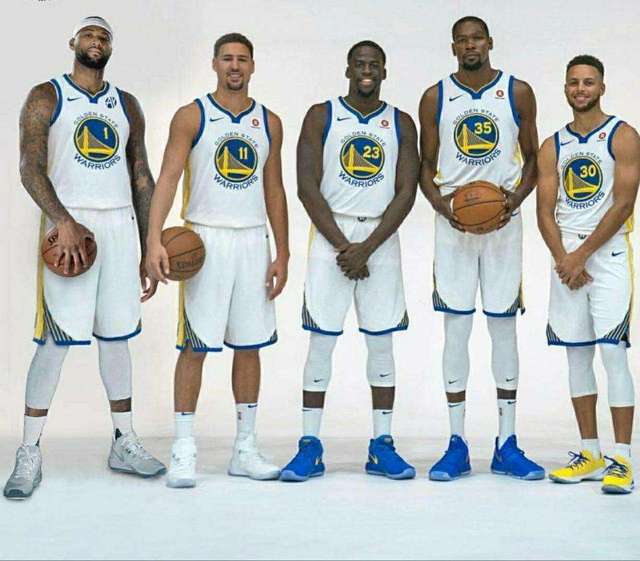 已不再现实 已不再现实