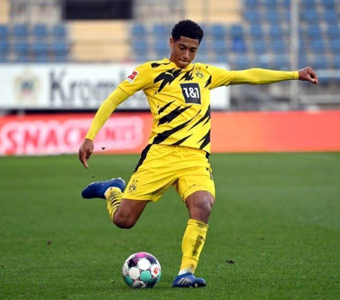 而是对比赛 而是对比赛